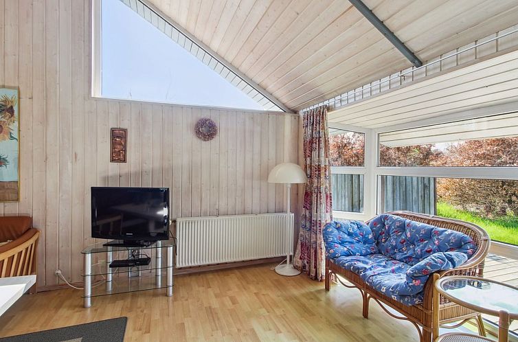 Vakantiehuis "Carit" - 80m from the sea