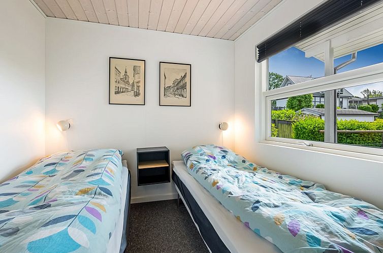 Vakantiehuis "Akira" - 250m from the sea