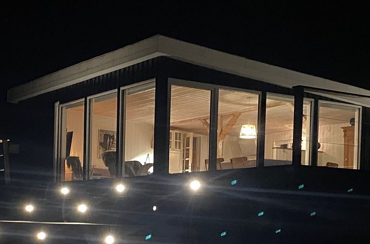 Vakantiehuis "Shaya" - 325m from the sea