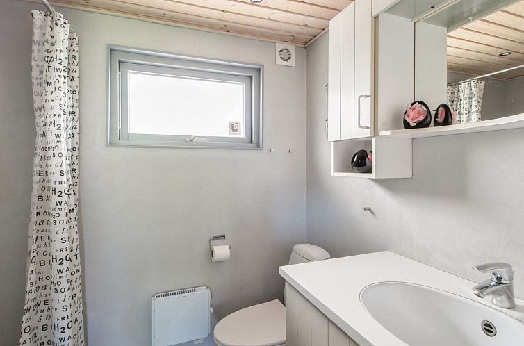 Vakantiehuis "Jukka" - 700m from the sea