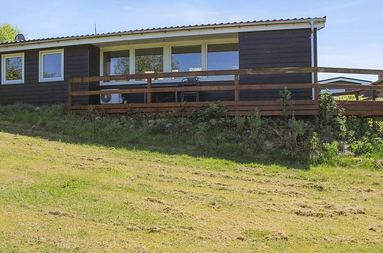 Vakantiehuis "Jukka" - 700m from the sea