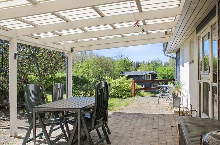 Vakantiehuis "Jukka" - 700m from the sea