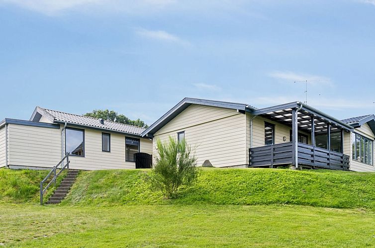 Vakantiehuis "Eliana" - 300m from the sea