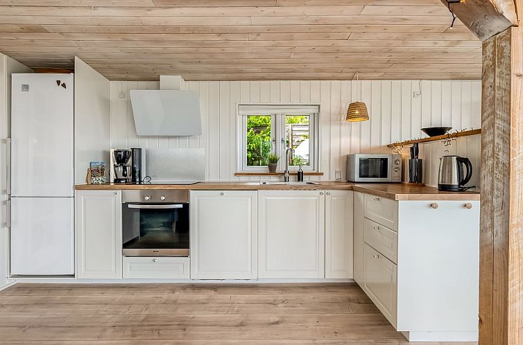 Vakantiehuis "Shaya" - 325m from the sea