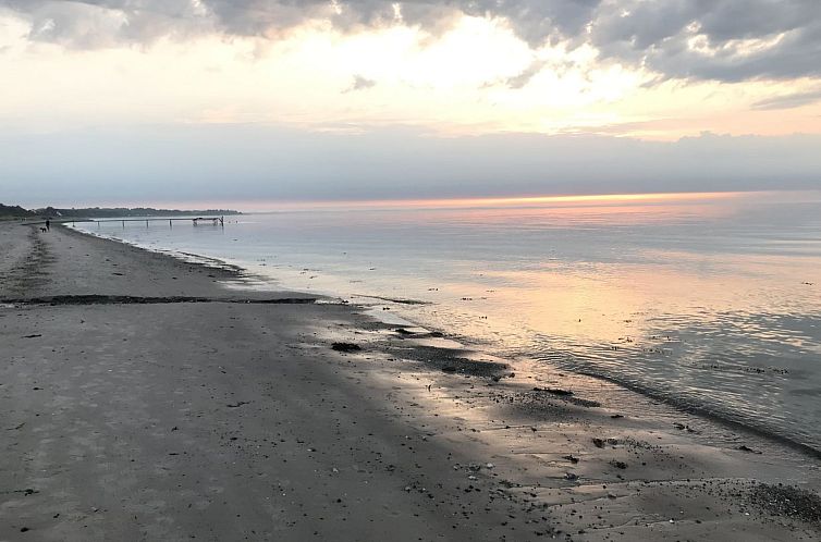 Vakantiehuis "Alona" - 90m from the sea