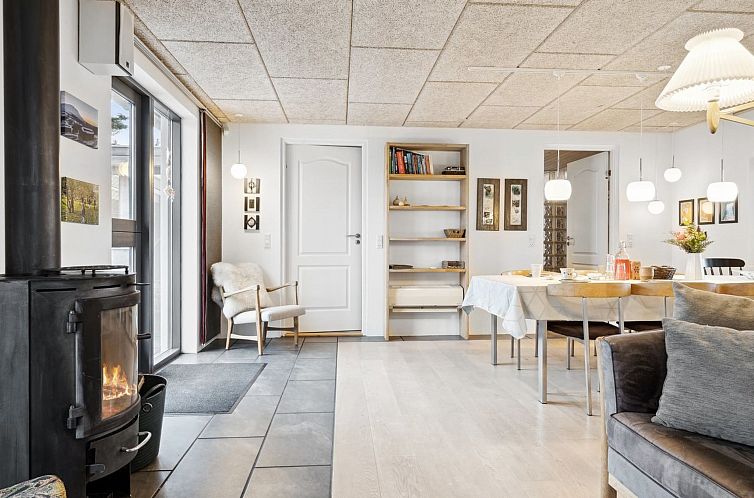 Vakantiehuis "Alona" - 90m from the sea