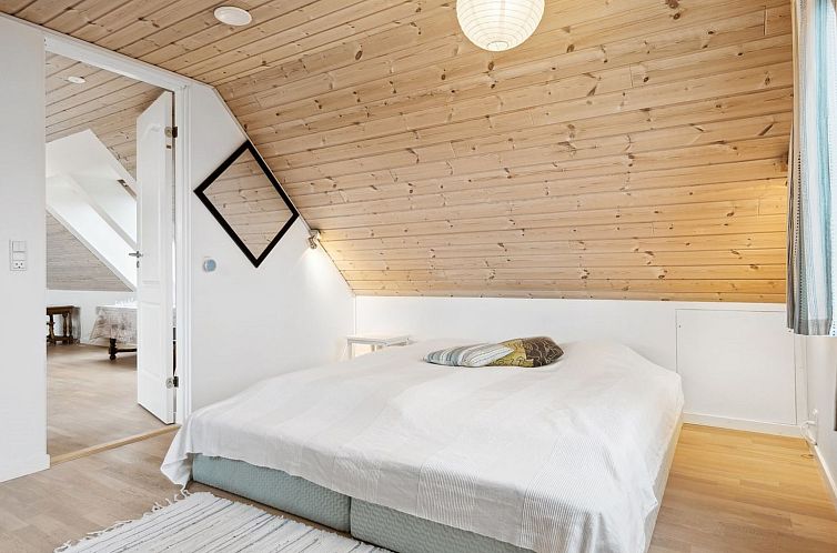 Vakantiehuis "Alona" - 90m from the sea