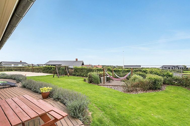 Vakantiehuis "Mervi" - 300m to the fjord