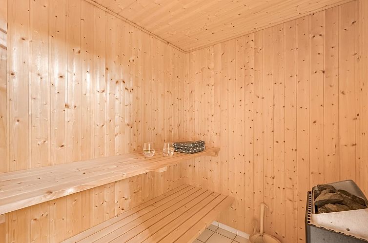 Vakantiehuis "Lucio" - 350m to the fjord