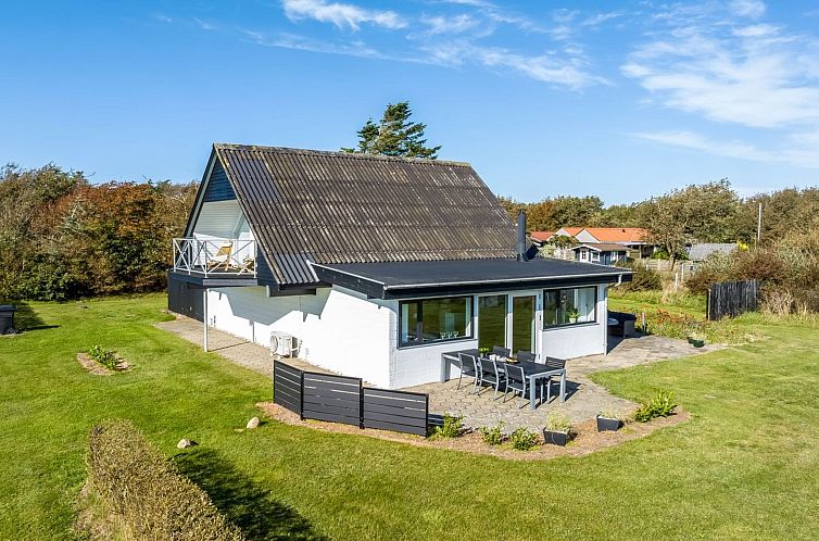 Vakantiehuis "Dunja" - 200m to the fjord