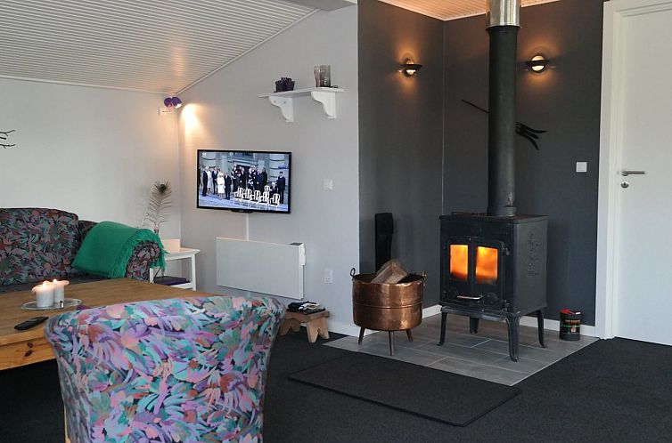 Vakantiehuis "Dunja" - 200m to the fjord