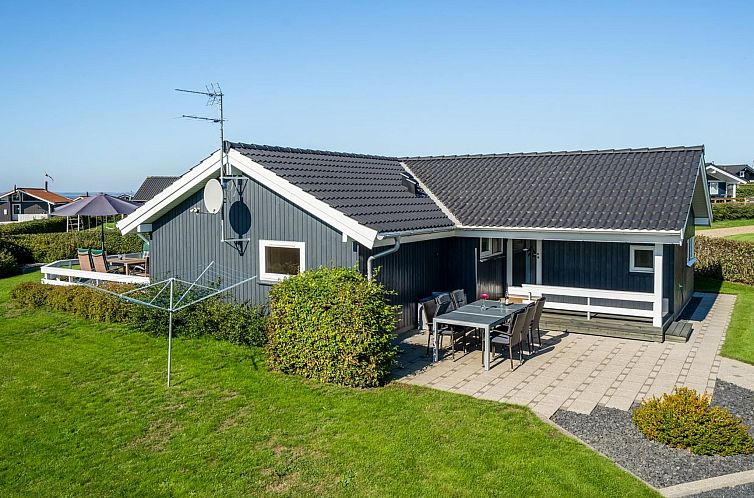 Vakantiehuis "Brynjolf" - 350m to the fjord