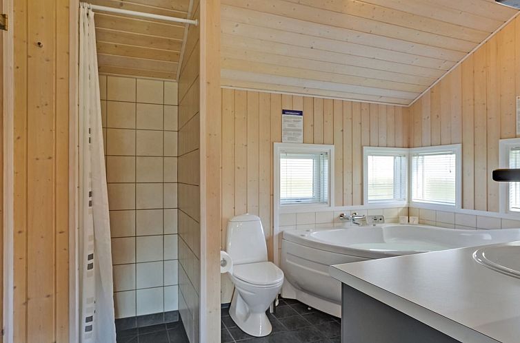 Vakantiehuis "Brynjolf" - 350m to the fjord