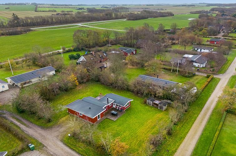 Vakantiehuis "Scarlet" - 400m to the fjord