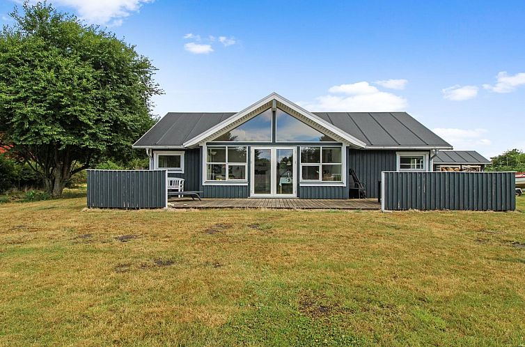 Vakantiehuis "Daina" - 400m to the fjord