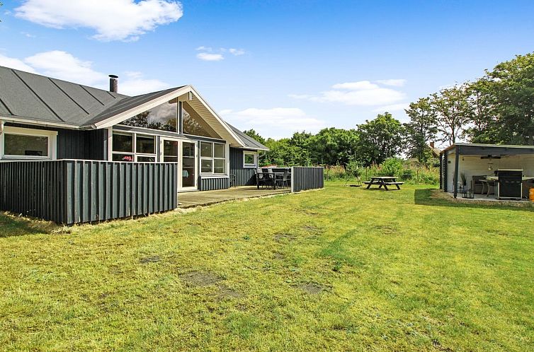 Vakantiehuis "Daina" - 400m to the fjord