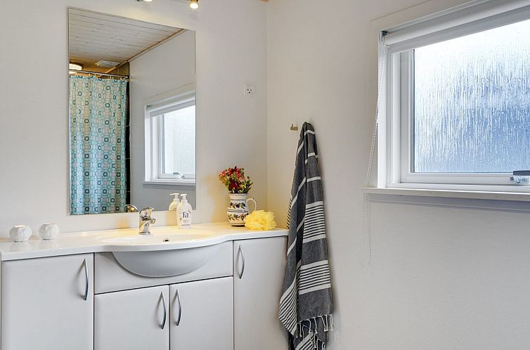 Vakantiehuis "Daina" - 400m to the fjord