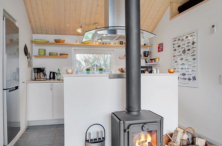 Vakantiehuis "Daina" - 400m to the fjord