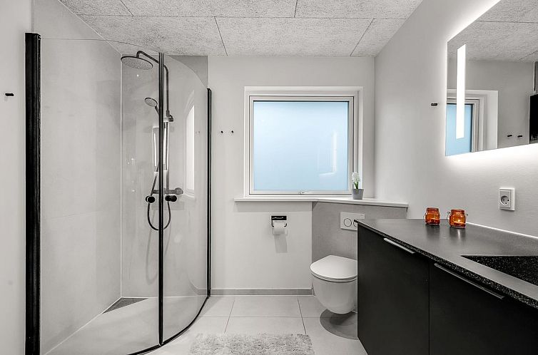 Vakantiehuis "Elisaveta" - 400m to the fjord