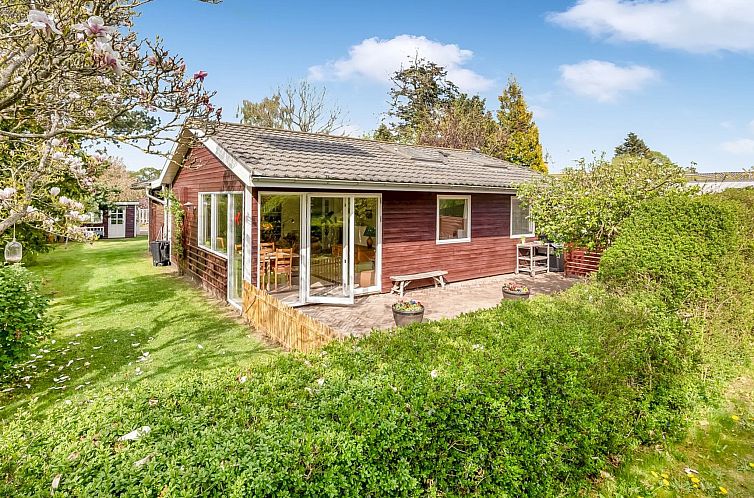 Vakantiehuis "Amina" - 500m from the sea