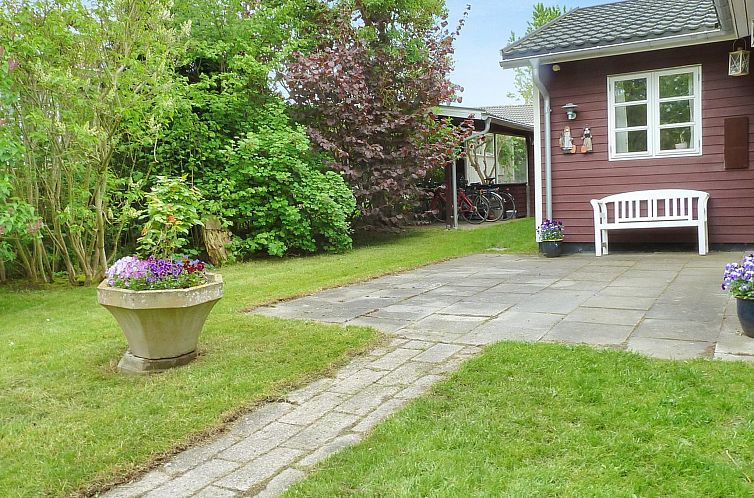 Vakantiehuis "Amina" - 500m from the sea