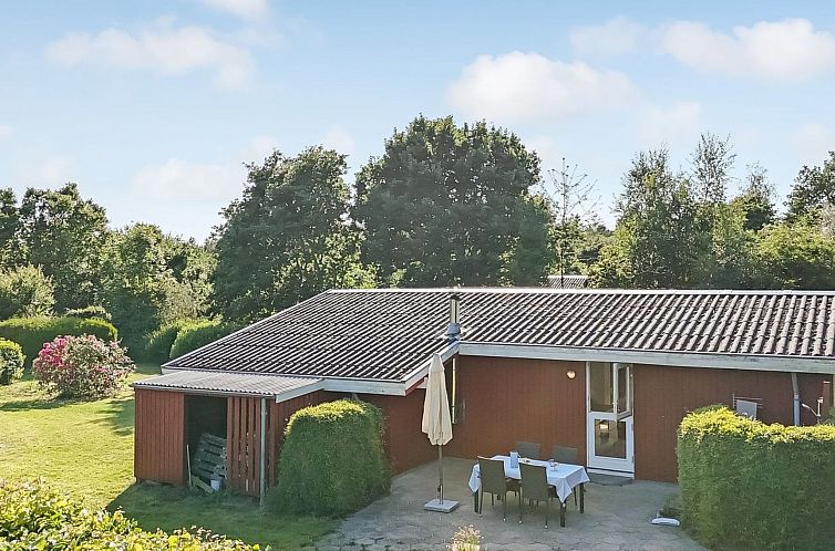 Vakantiehuis "Viktoria" - 500m from the sea