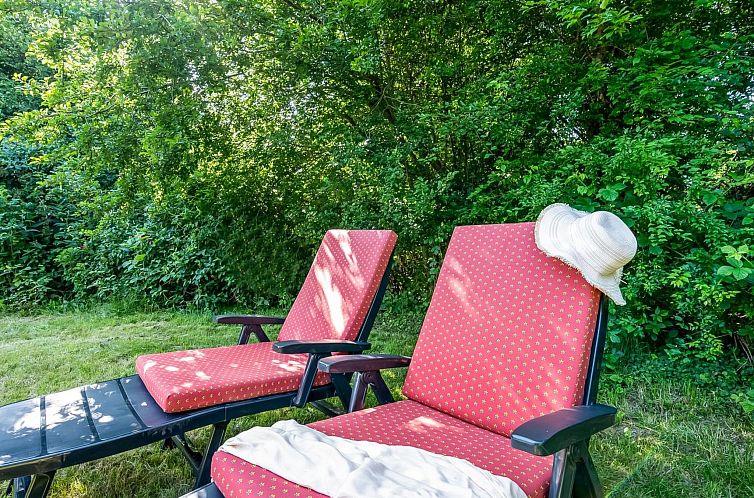 Vakantiehuis "Viktoria" - 500m from the sea