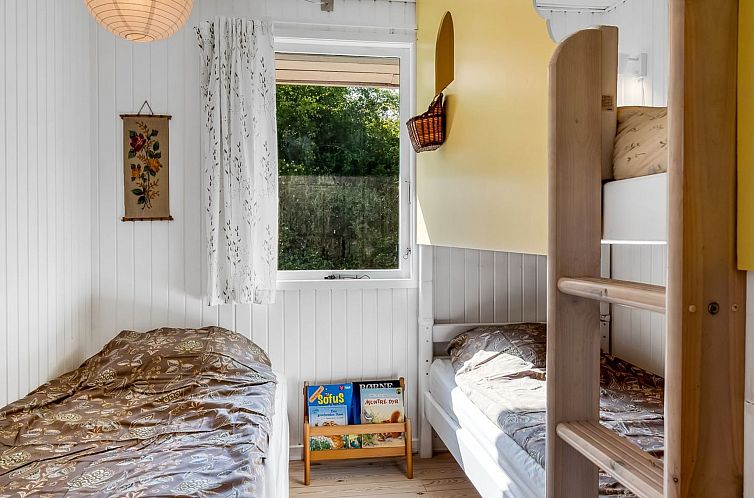 Vakantiehuis "Viktoria" - 500m from the sea