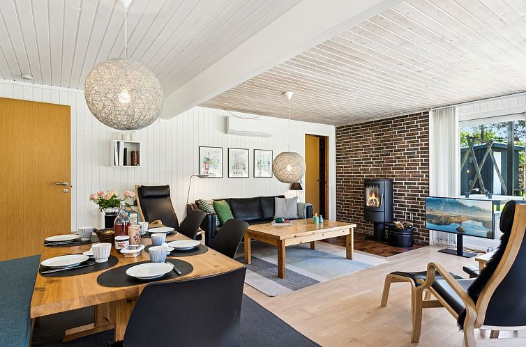 Vakantiehuis "Aleta" - 600m from the sea