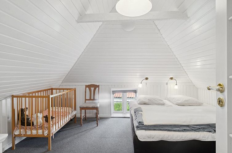 Vakantiehuis "Alfhild" - 3km from the sea