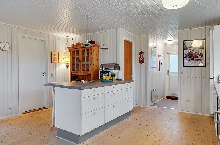 Vakantiehuis "Norell" - 800m from the sea