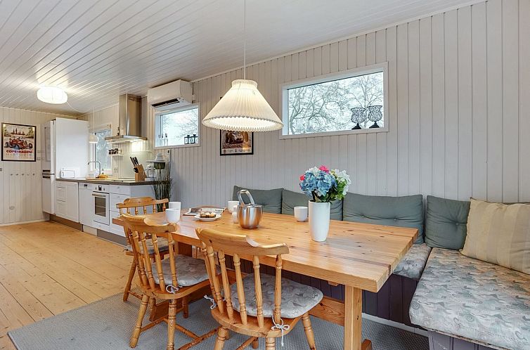 Vakantiehuis "Norell" - 800m from the sea