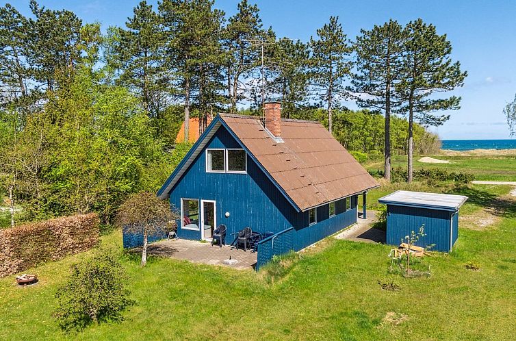 Vakantiehuis "Naina" - 200m from the sea