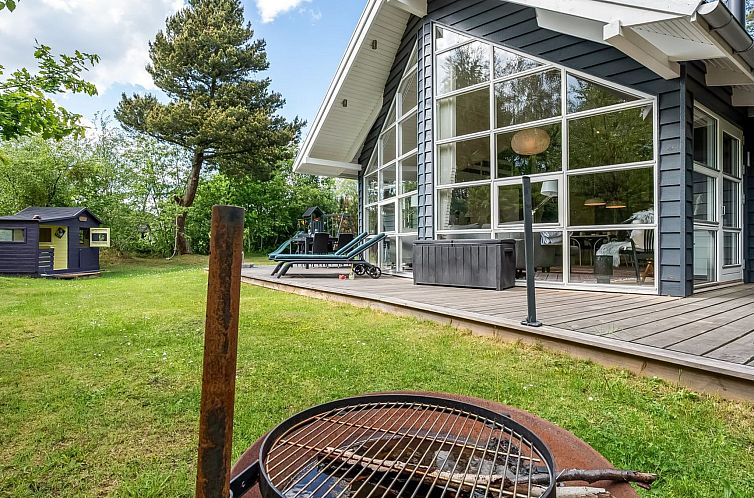 Vakantiehuis "Hellin" - 175m from the sea