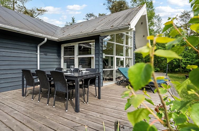 Vakantiehuis "Hellin" - 175m from the sea