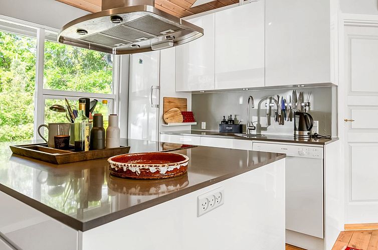 Vakantiehuis "Hellin" - 175m from the sea