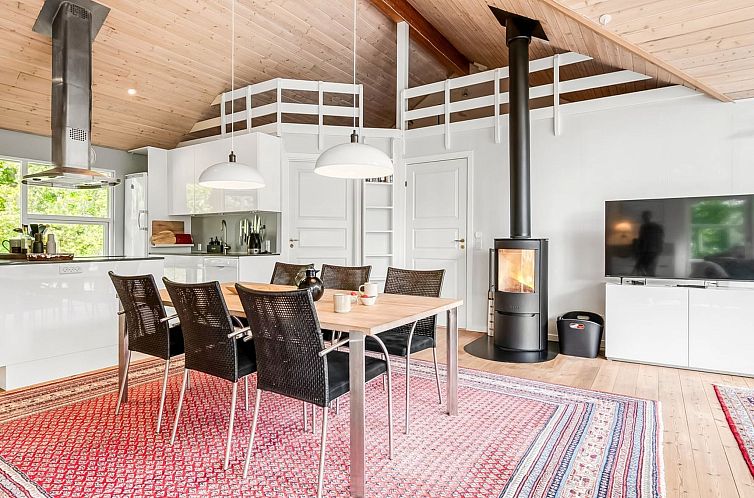 Vakantiehuis "Hellin" - 175m from the sea