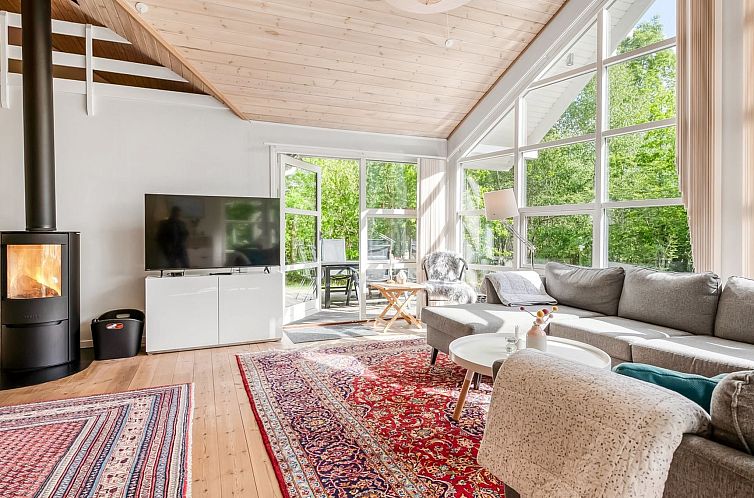 Vakantiehuis "Hellin" - 175m from the sea