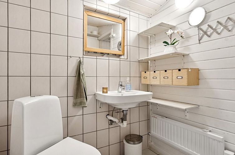 Vakantiehuis "Antonie" - 700m from the sea