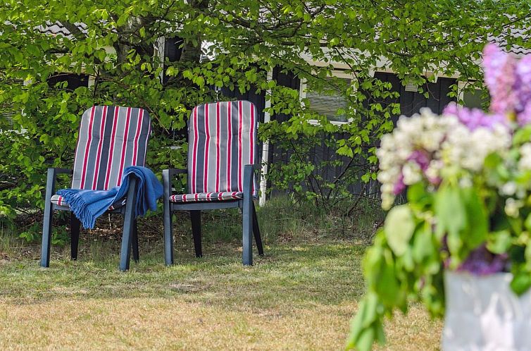 Vakantiehuis "Henninge" - 300m from the sea