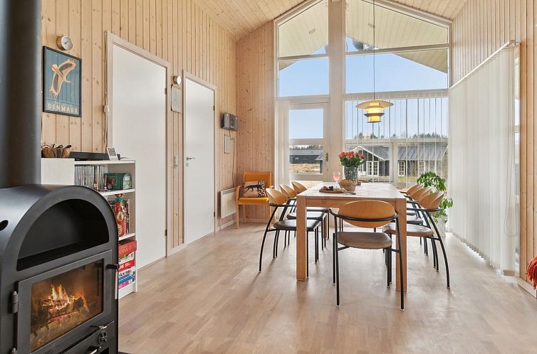 Vakantiehuis "Henninge" - 300m from the sea