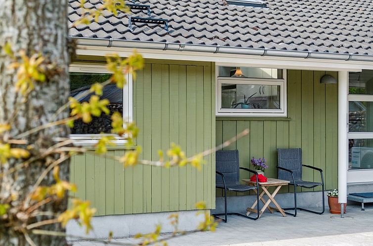 Vakantiehuis "Henninge" - 300m from the sea