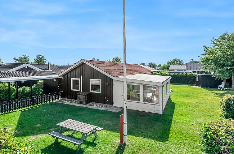 Vakantiehuis "Mainart" - 200m from the sea