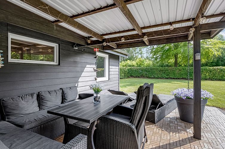 Vakantiehuis "Sunja" - 450m from the sea