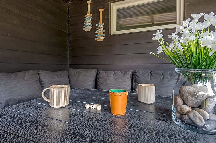 Vakantiehuis "Sunja" - 450m from the sea