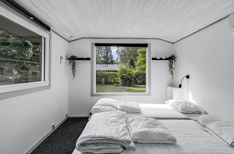 Vakantiehuis "Sunja" - 450m from the sea