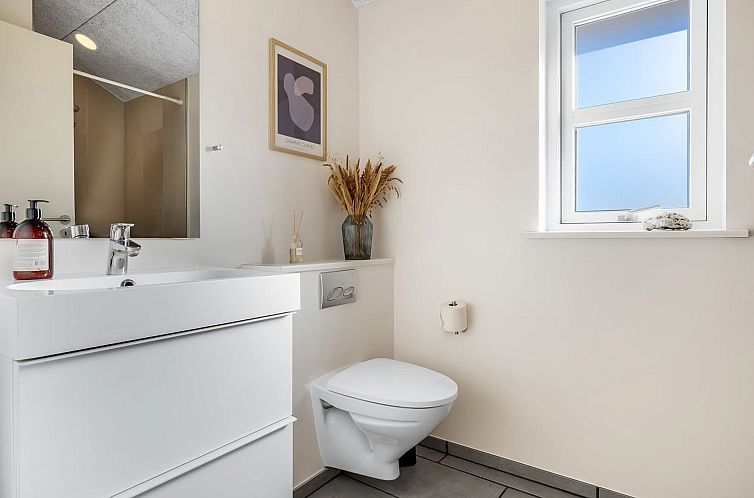 Vakantiehuis "Alrike" - 850m from the sea