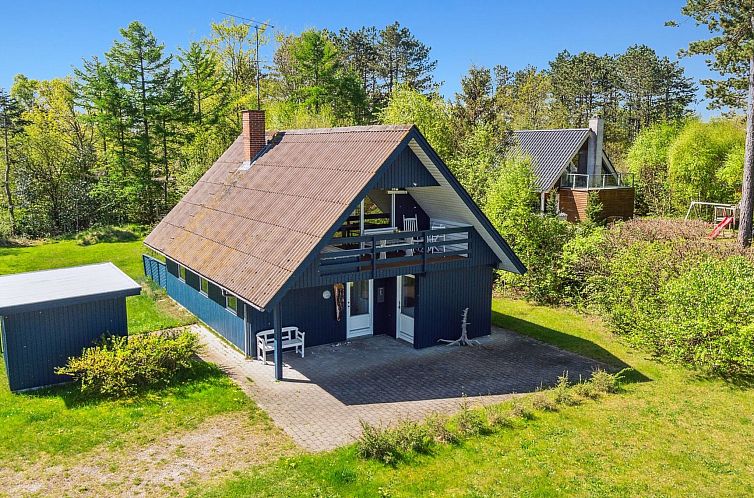 Vakantiehuis "Naina" - 200m from the sea