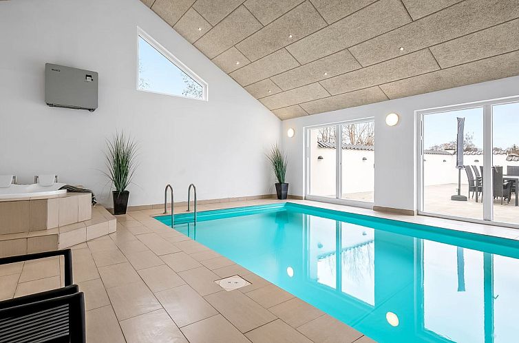 Vakantiehuis "Synne" - 350m from the sea