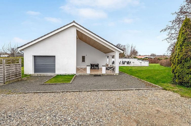 Vakantiehuis "Synne" - 350m from the sea